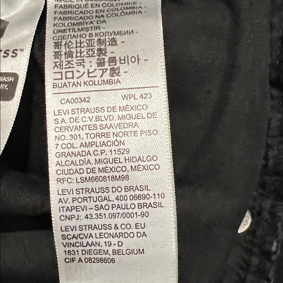 Levi’s Black High Rise Skinny Jeans - Picture 12 of 14